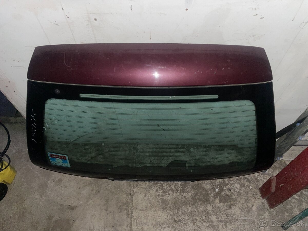 Predám piate (kufrové) dvere na Fiat Marea Weekend