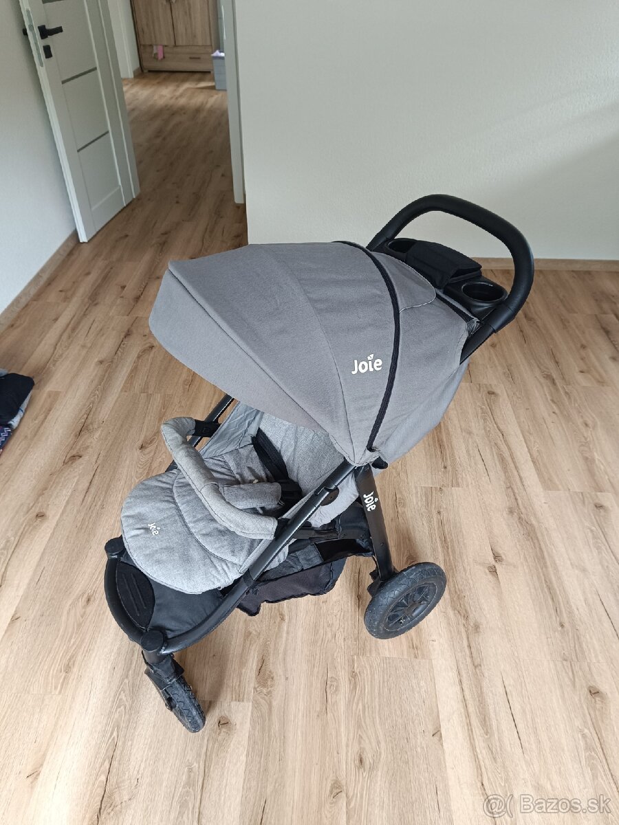 Športový kočík joie litetrax