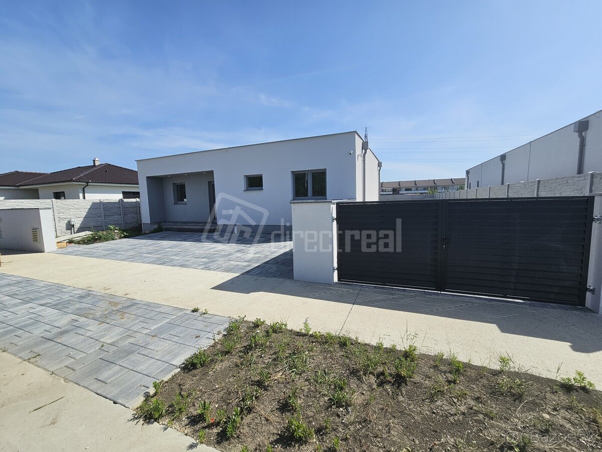Moderná 5 izbová novostavba s pozemkom 576 m2 a parkova…