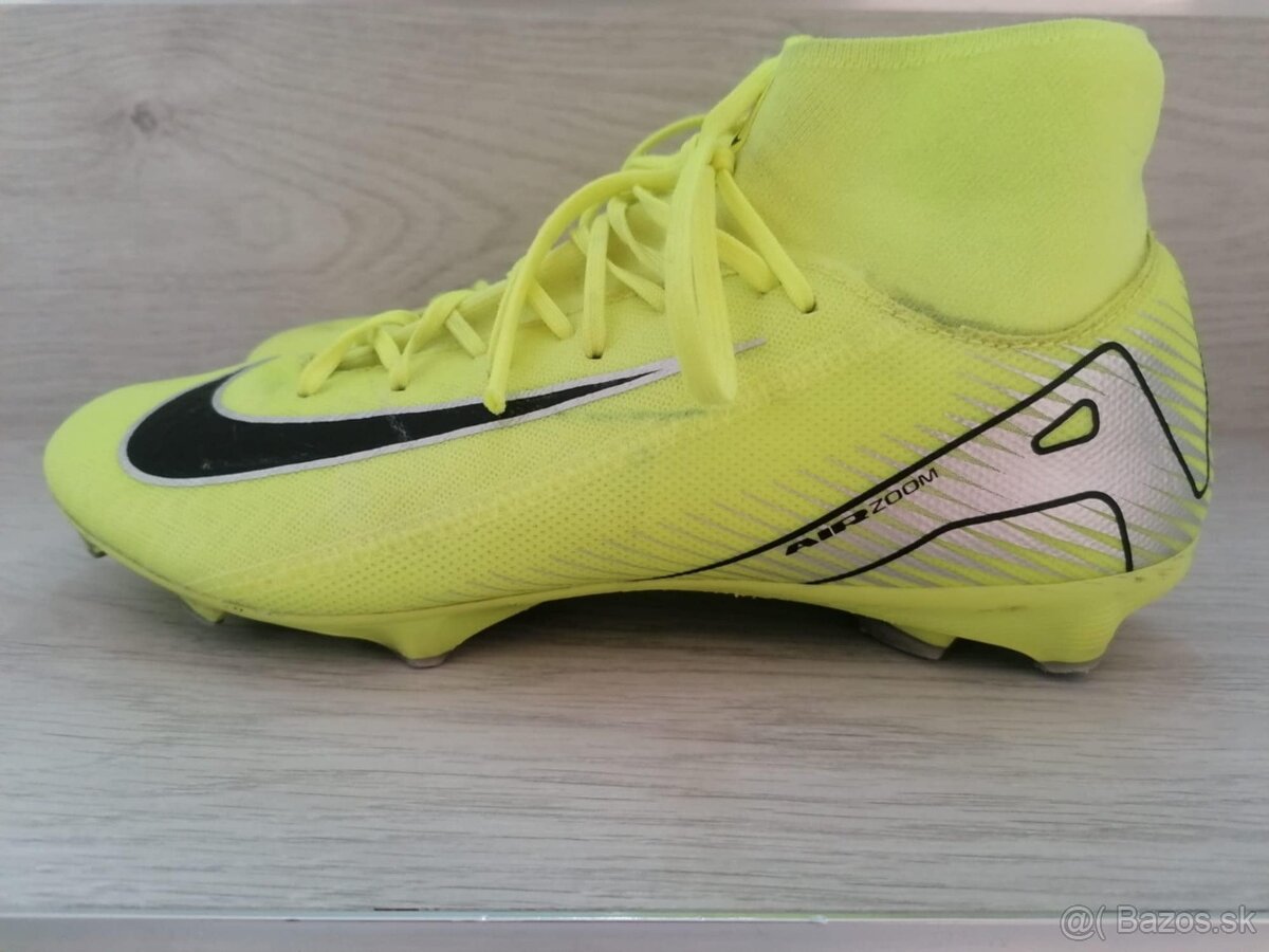 kopačky Nike-ZOOM MERCURIAL SUPERFLY 10 ACADEMY FG/MG