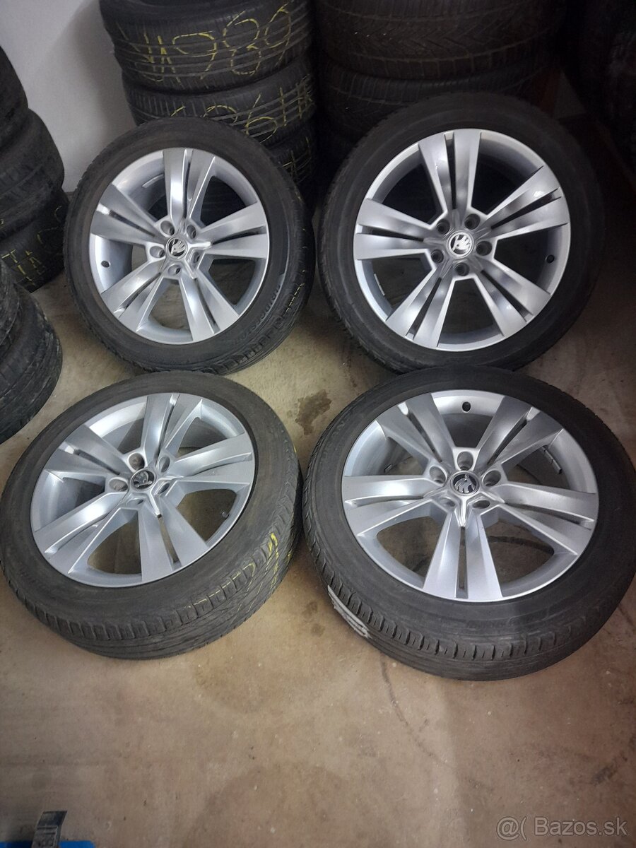 Predam alu orig skoda 5x112r18 pneu let 215/50r18 karoq,atec