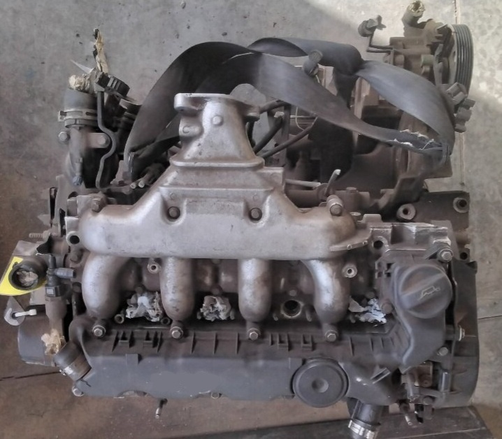 predám MOTOR 4HW Peugeot 807 2.2 HDI Motor 4HX Citroen C5