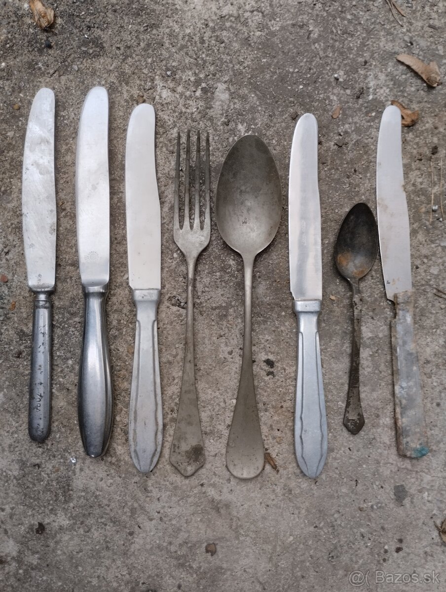 Mix starých príborov ,sandrik,ine
