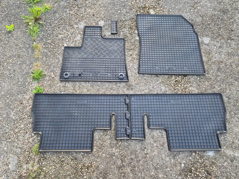 Gumené koberce RIGUM pre Opel Combo, Peugeot Rifter, Citroen