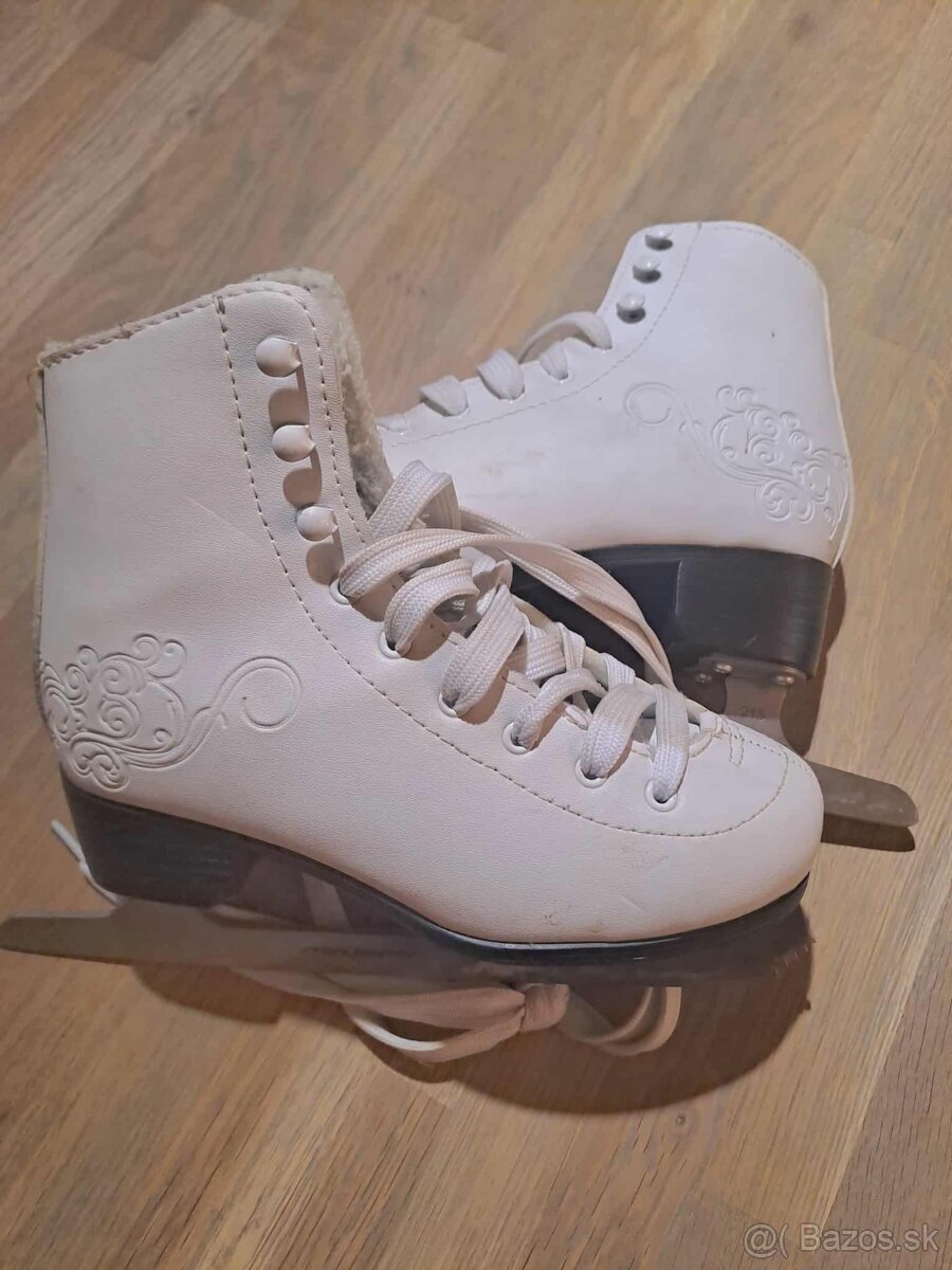 dievčenské/ dámske korčule v 36