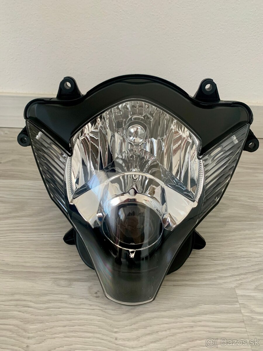 Svetlo na Suzuki GSXR 600 / 750