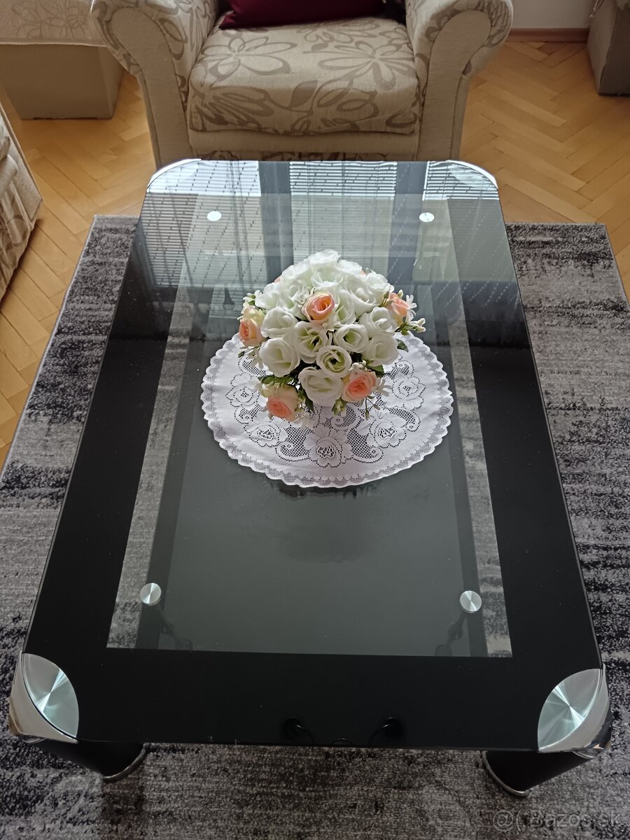 Konferenčný stolík