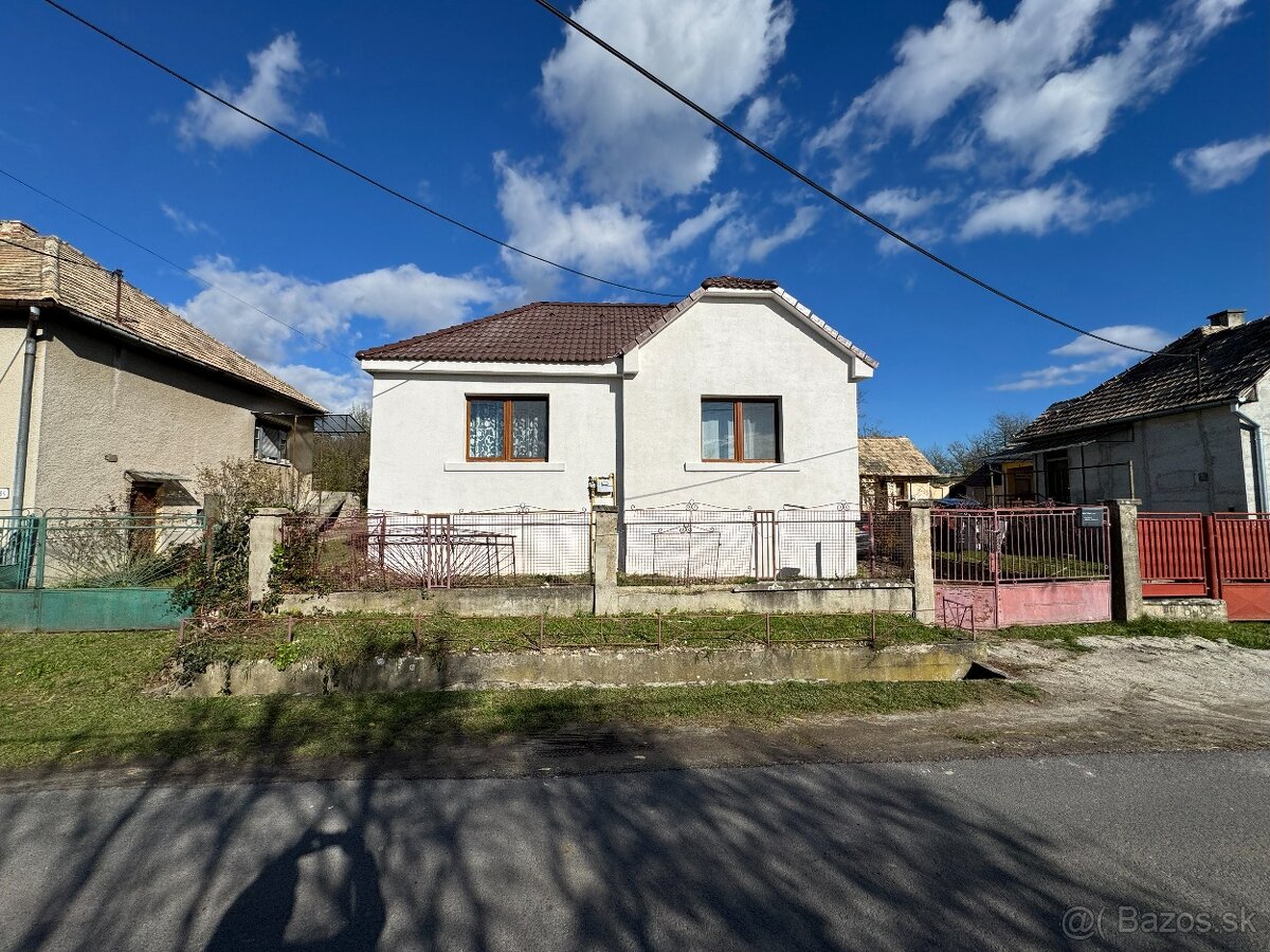 Zrekonštruovaný dom s krásnym interiérom- ihneď k bývaniu