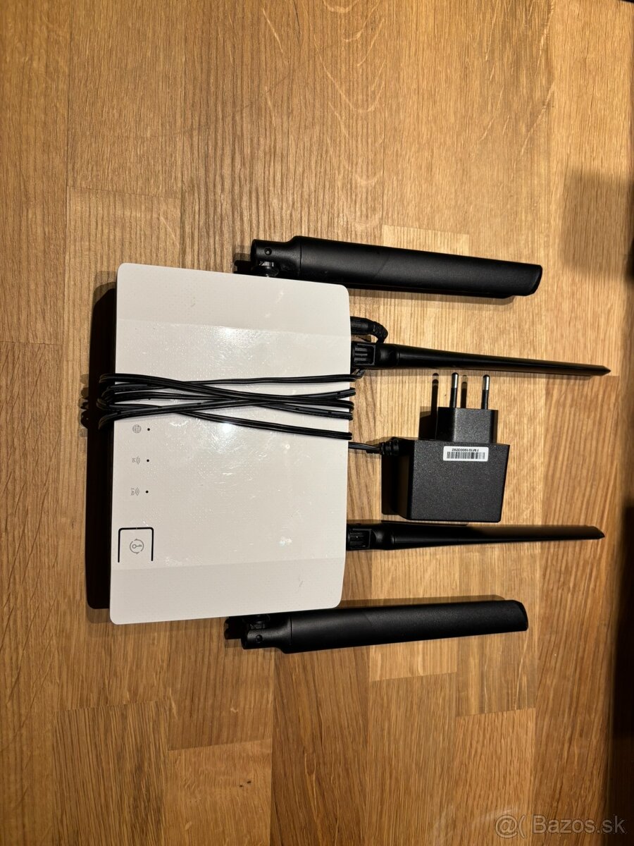 Router Zyxel NBG6604