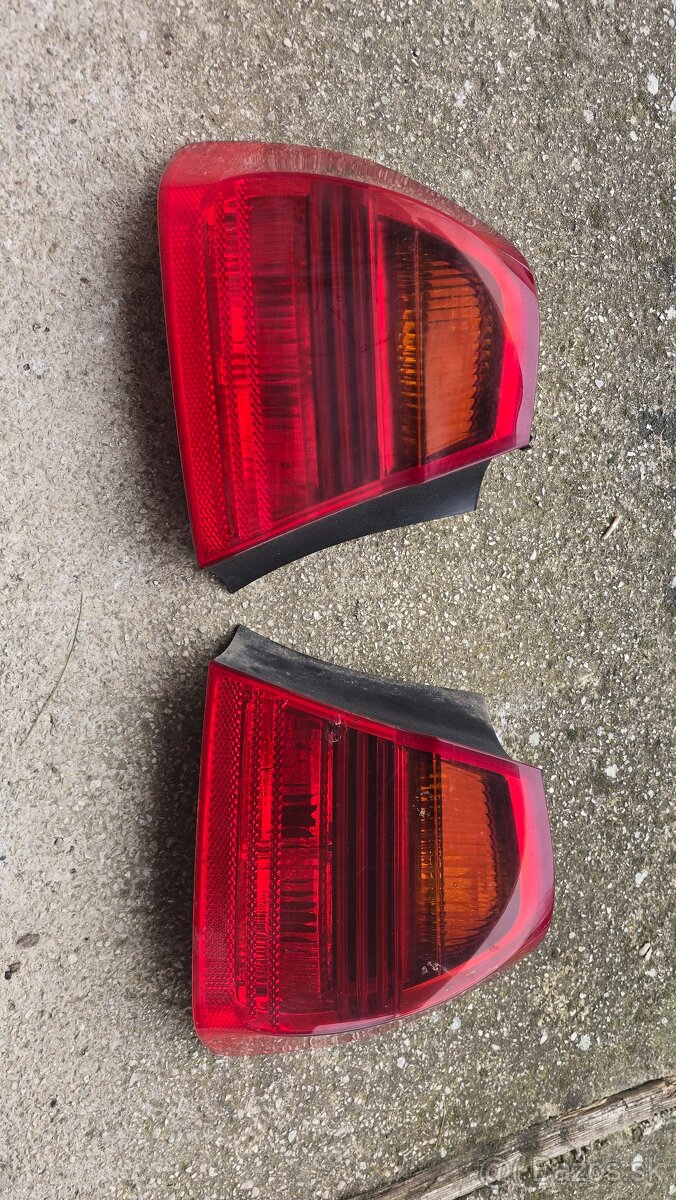 Bmw e90 zadne svetla