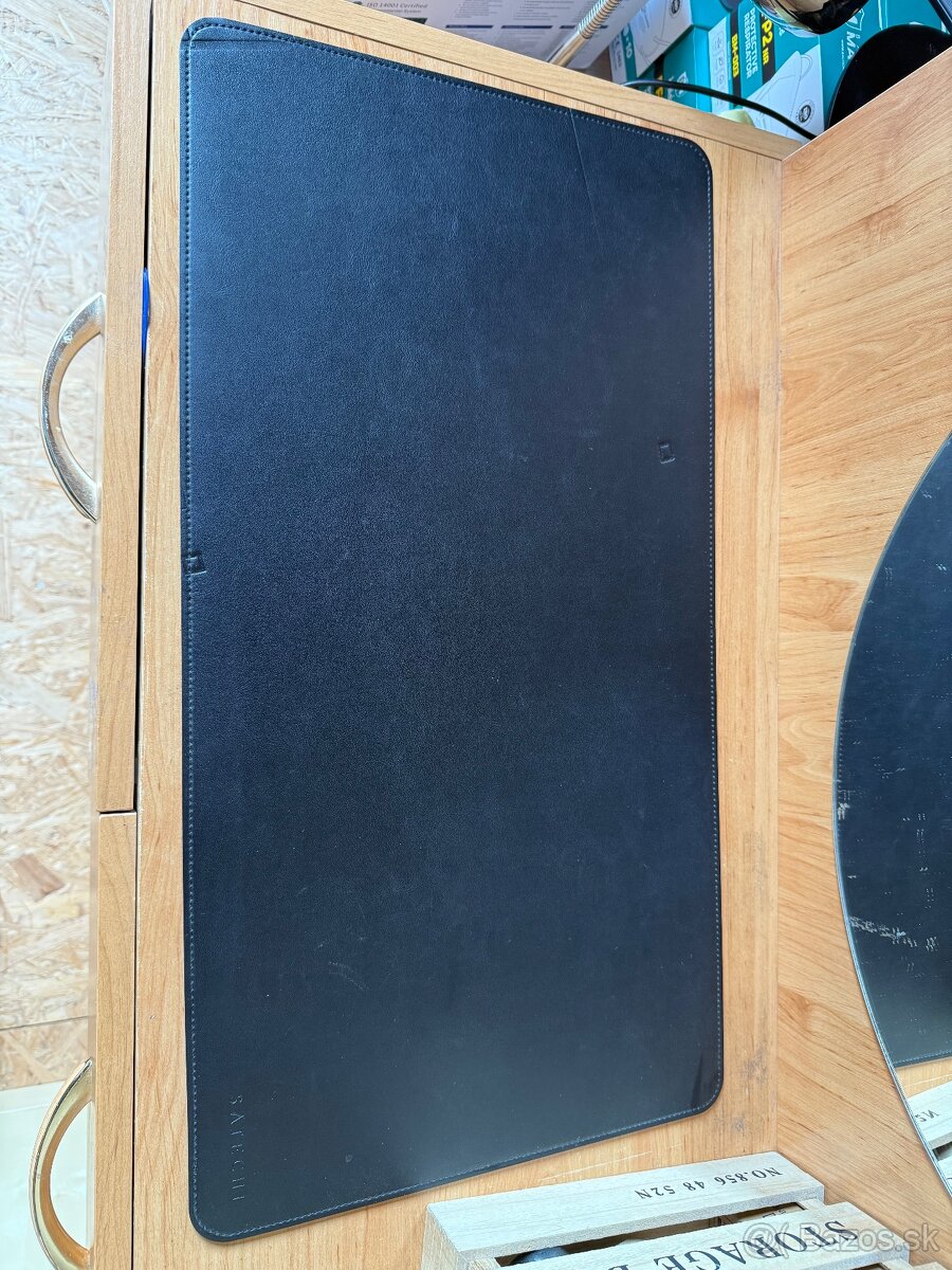 Satechi Eco Leather Desk Mat Black