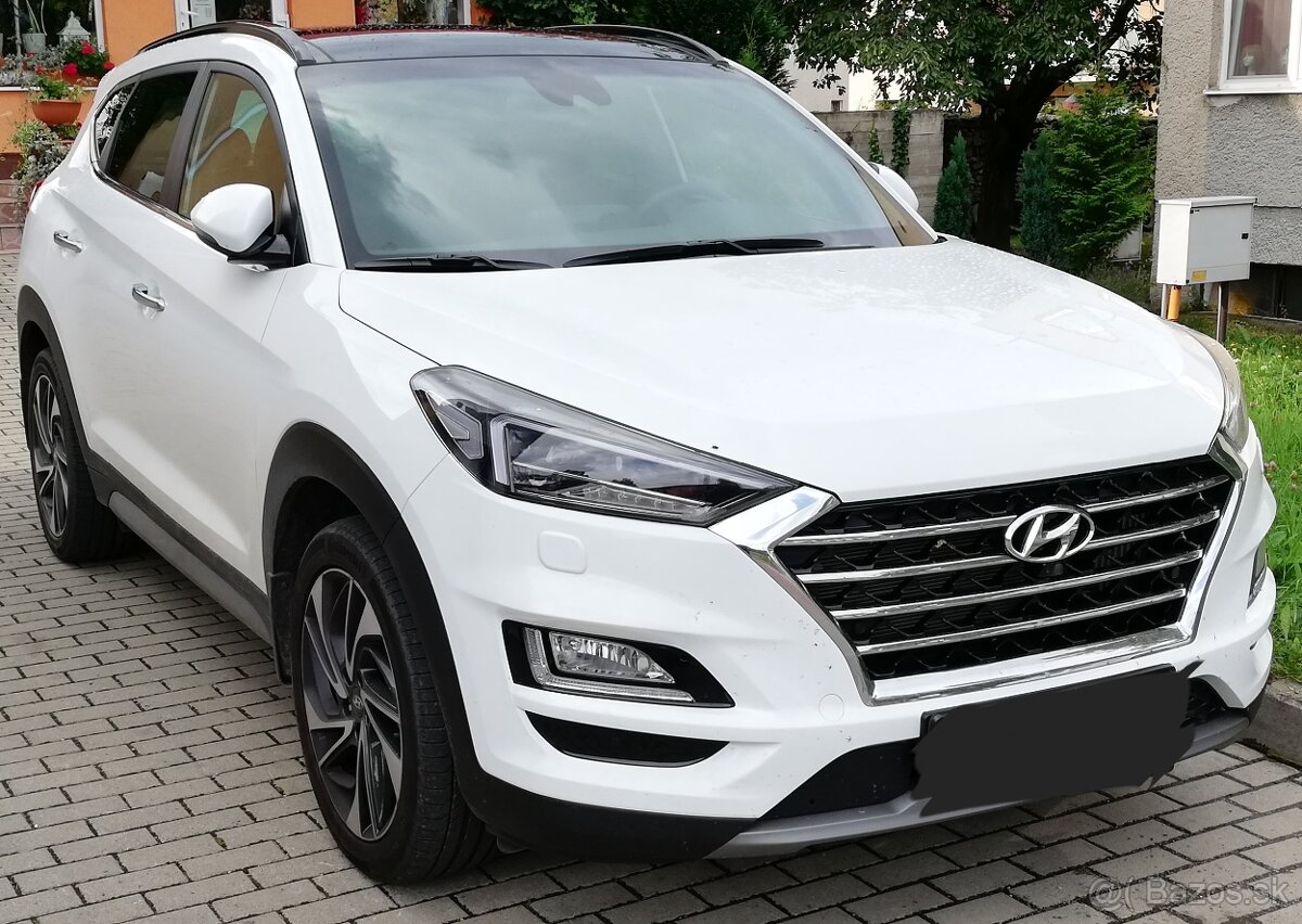 Hyundai Tucson 1.6 T-GDi Premium A/T 4x4, panoráma okno