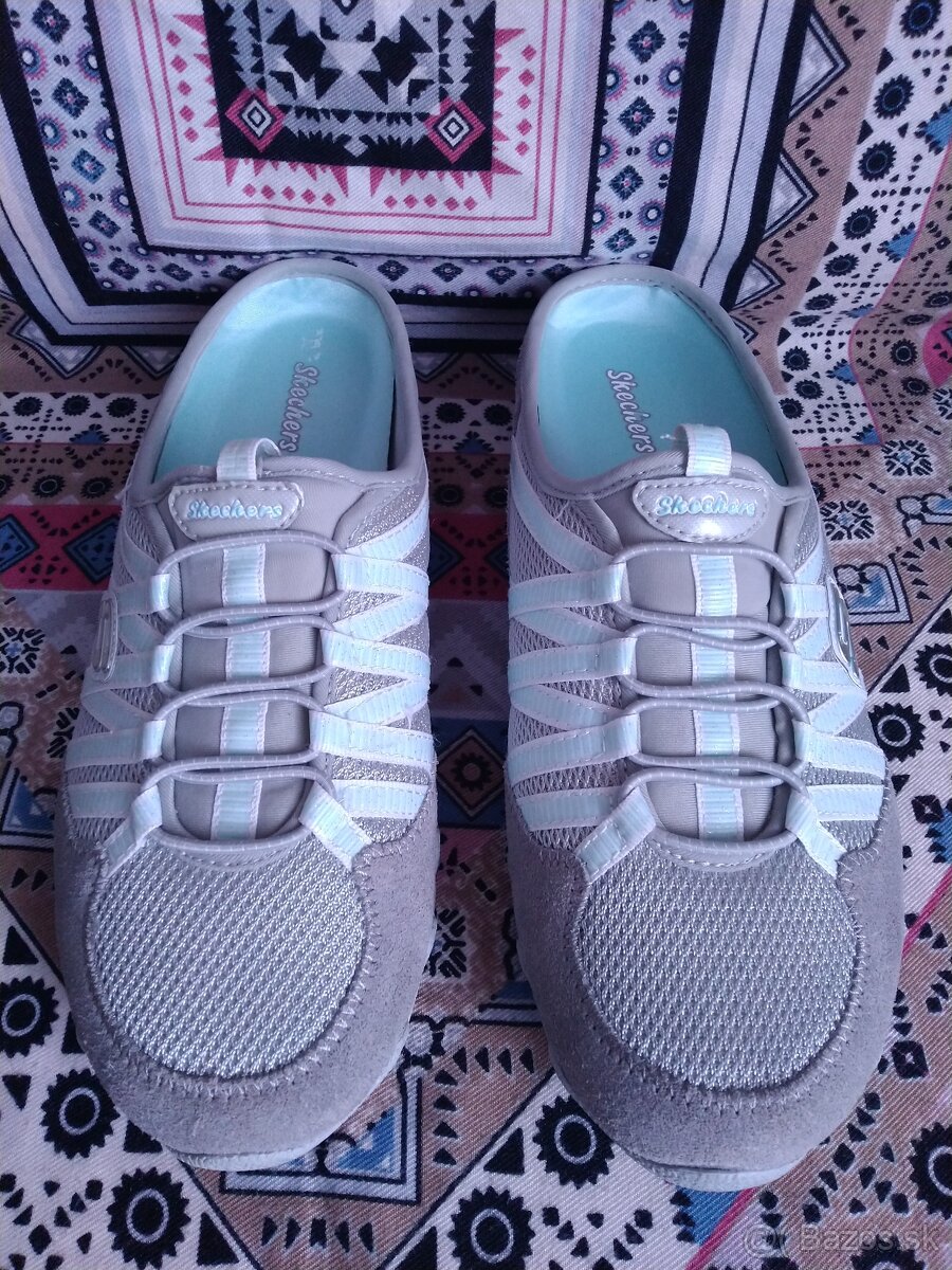 Šlapky Skechers