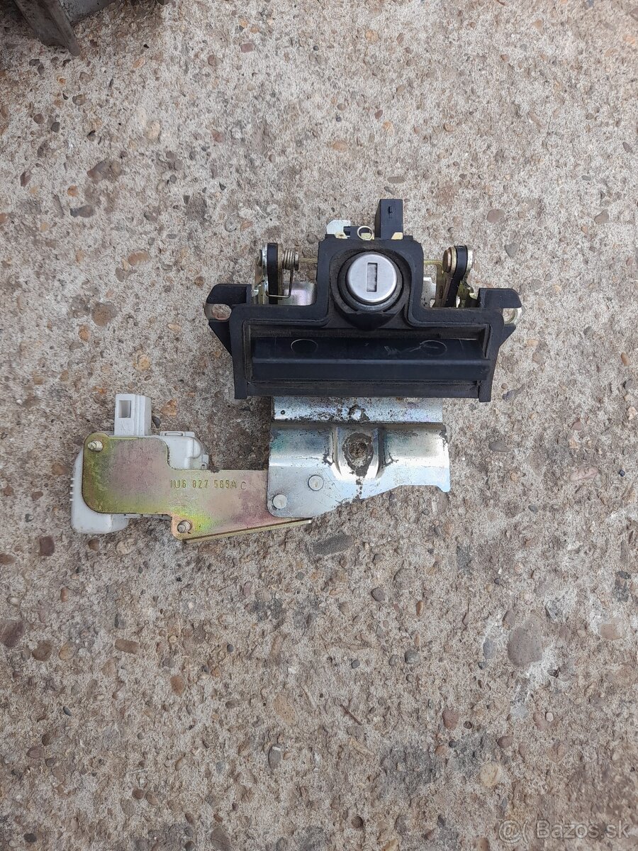 Zamok zadnych dveri Octavia 1U6 827 465 C