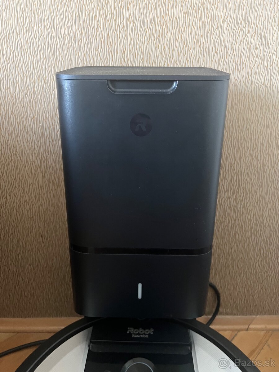 Roboticky vysavac iRobit roomBa i7