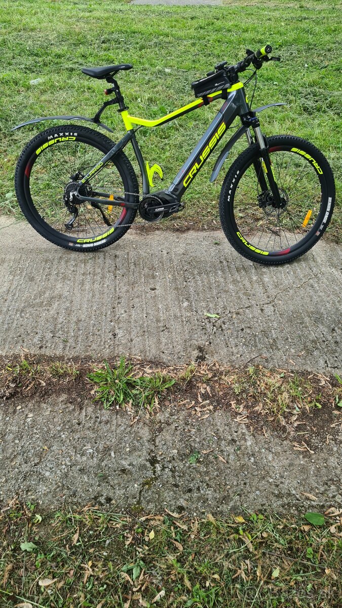 Crussis e largo 7.9 M