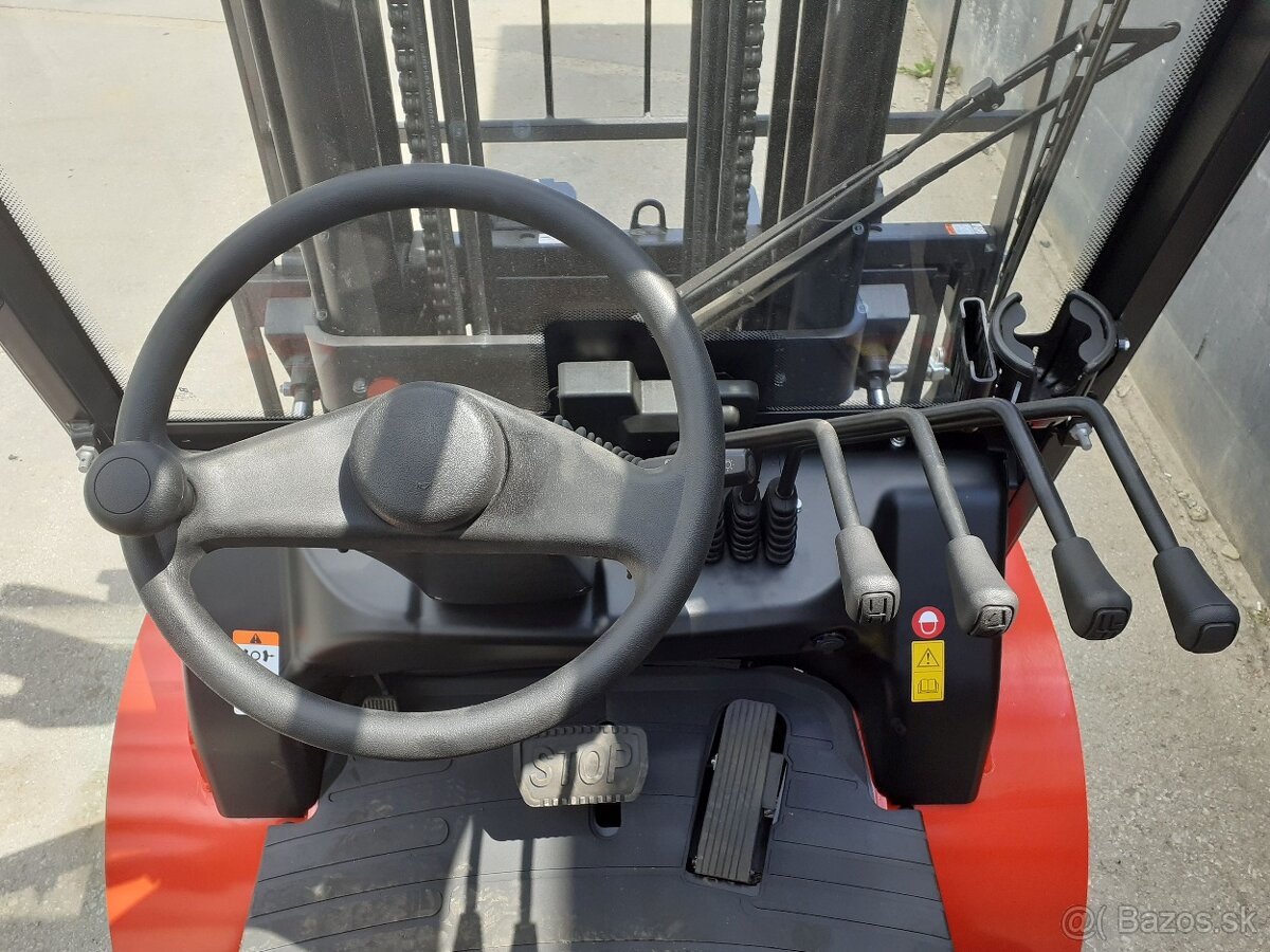 Vysokozdvižný vozík EP EFL353 elektrický