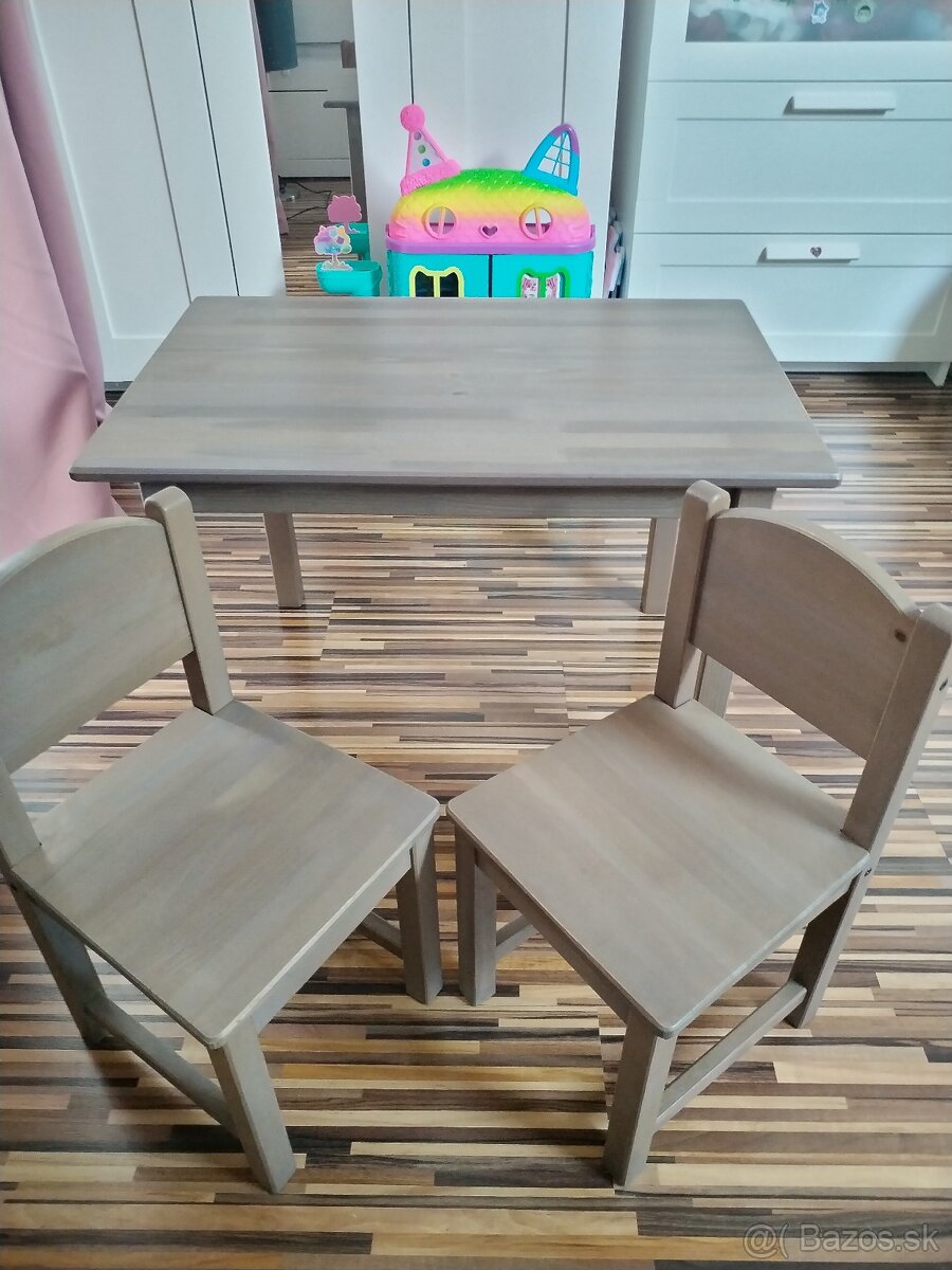 Stôl a stoličky Ikea Sundvik