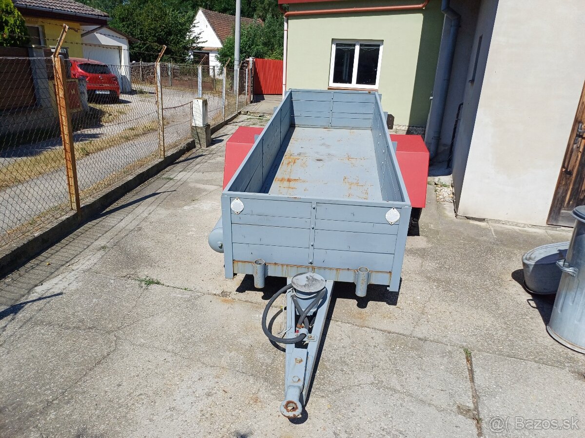 Predám jednoosí príves-vlečku za traktor na 9t náprave. Nové