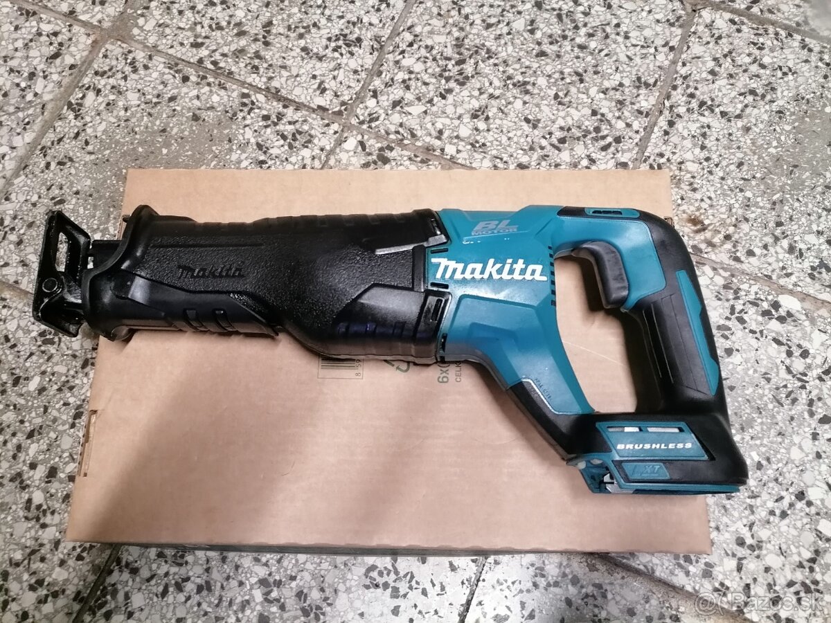 Aku chvostova píla,, MAKITA DJR 187 Z,,18V---130€