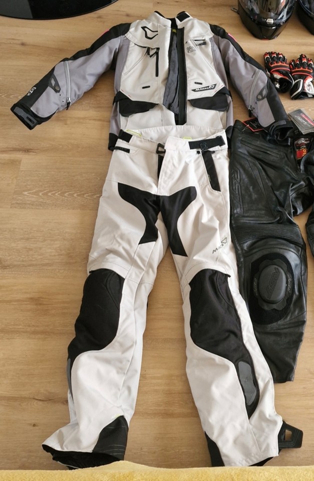 MACNA Nohavice + bunda