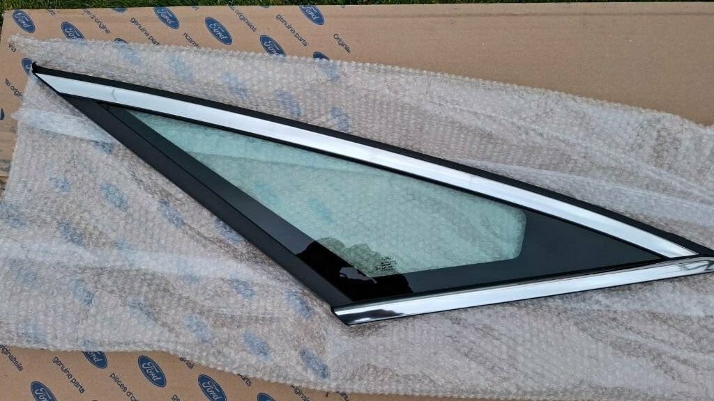 Ford S-Max SMax S Max MK2 2015 - 2024 - predne sklo okno