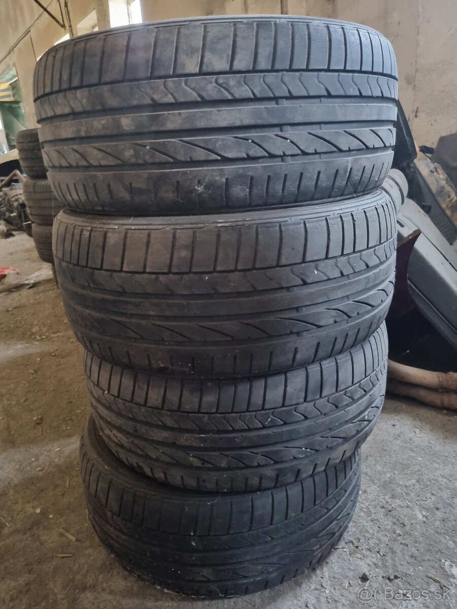 Predam letne pneu 215/40 R17