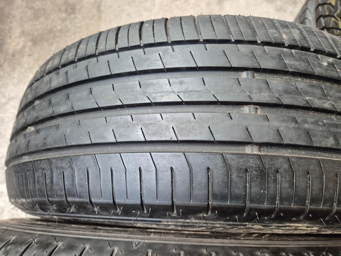 215/60 r16 letné 4 ks FALKEN dezén 6,8 - 5,4 mm DOT2020
