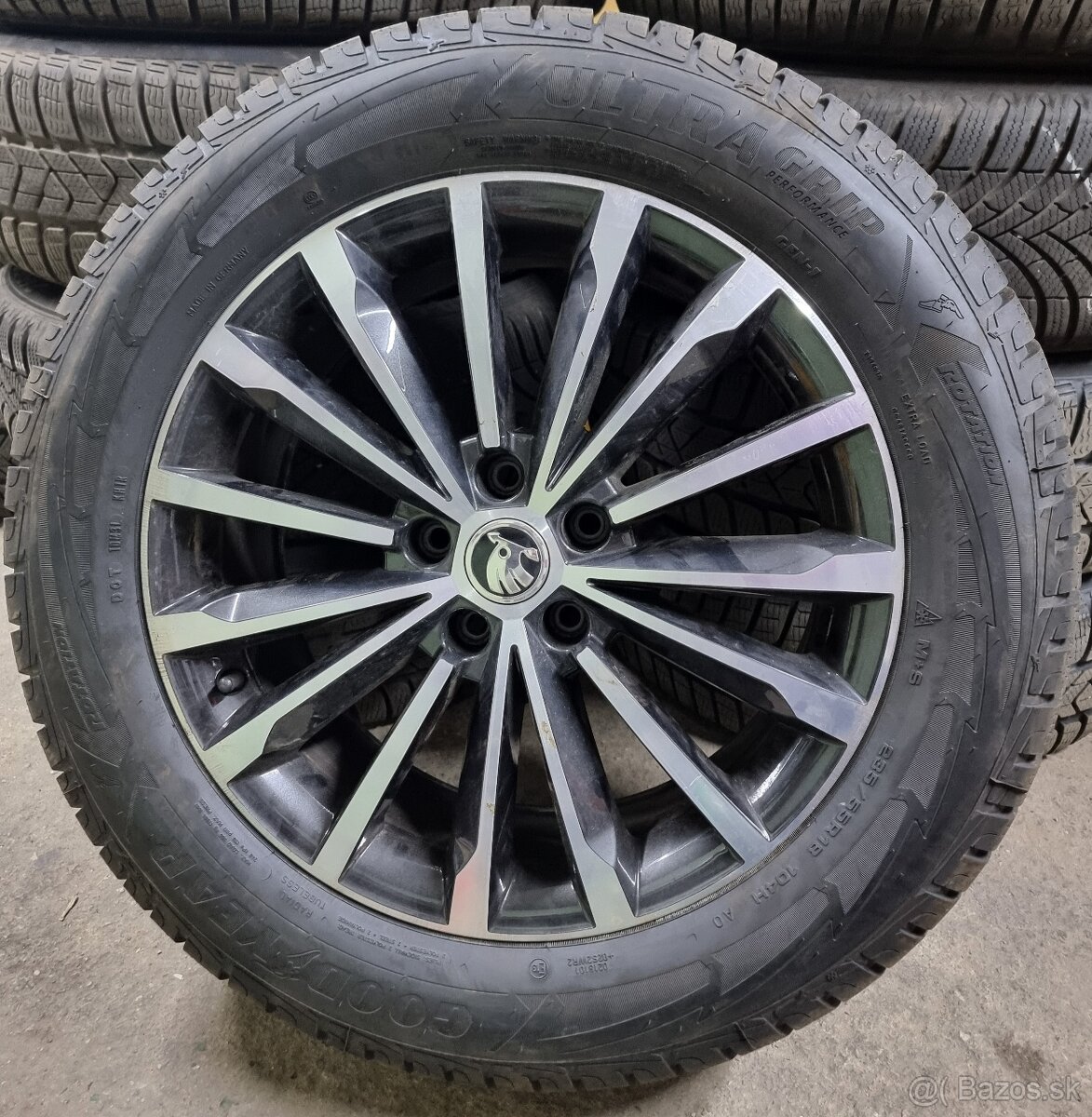 Predám sadu originálnych diskov Trinity r18