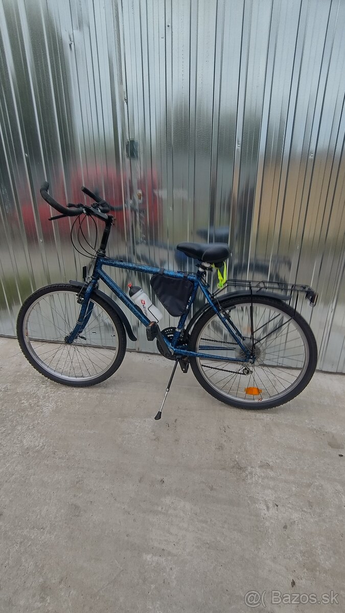Predám horský bicykel cena 80 eur.