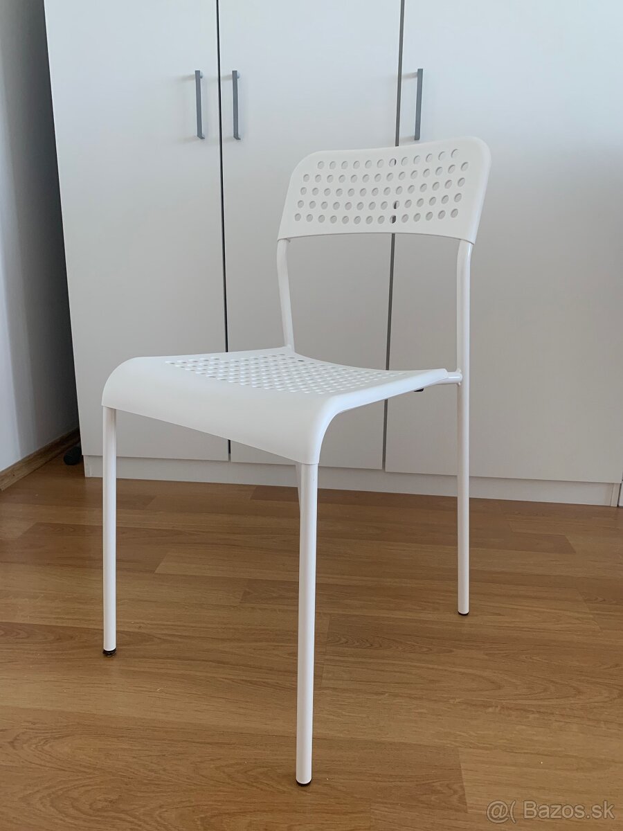 Stolička Ikea ADDE
