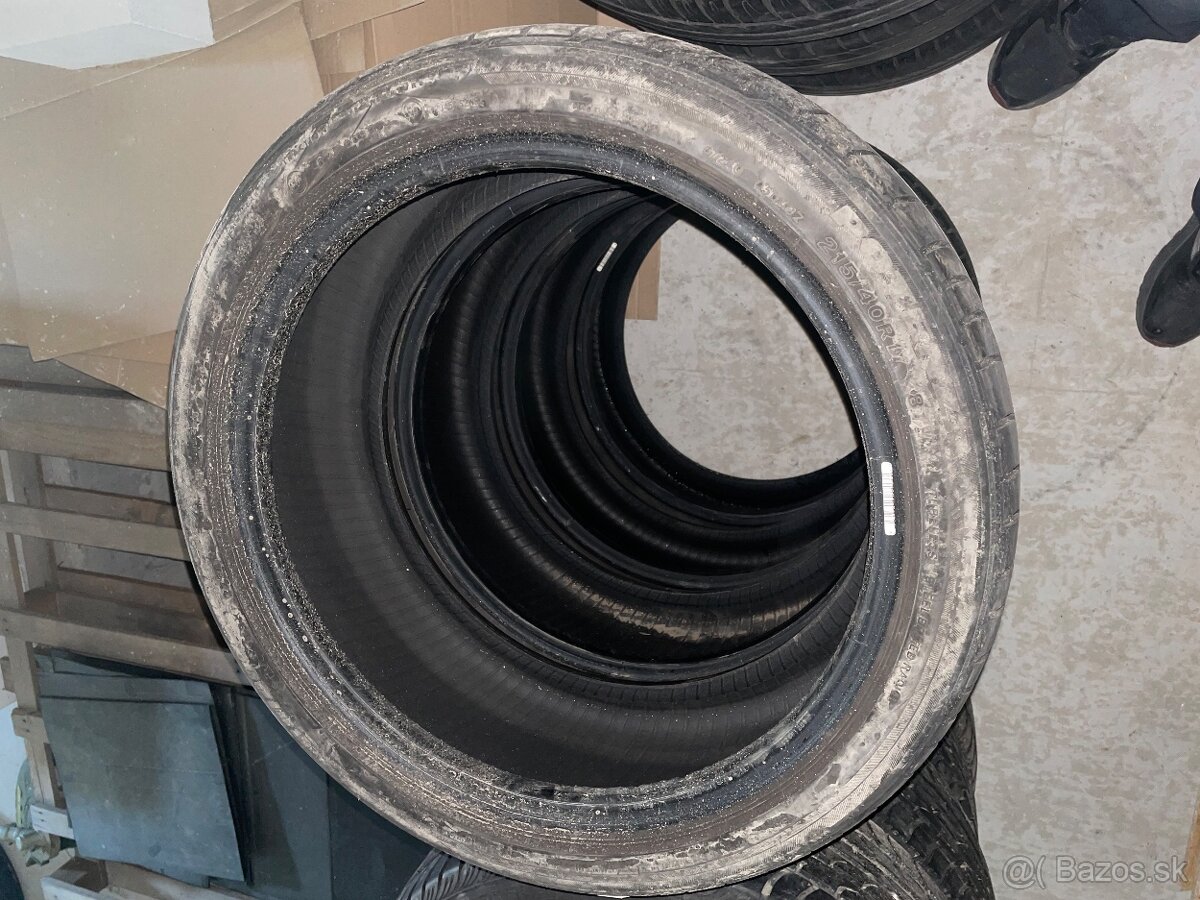 215/40r17