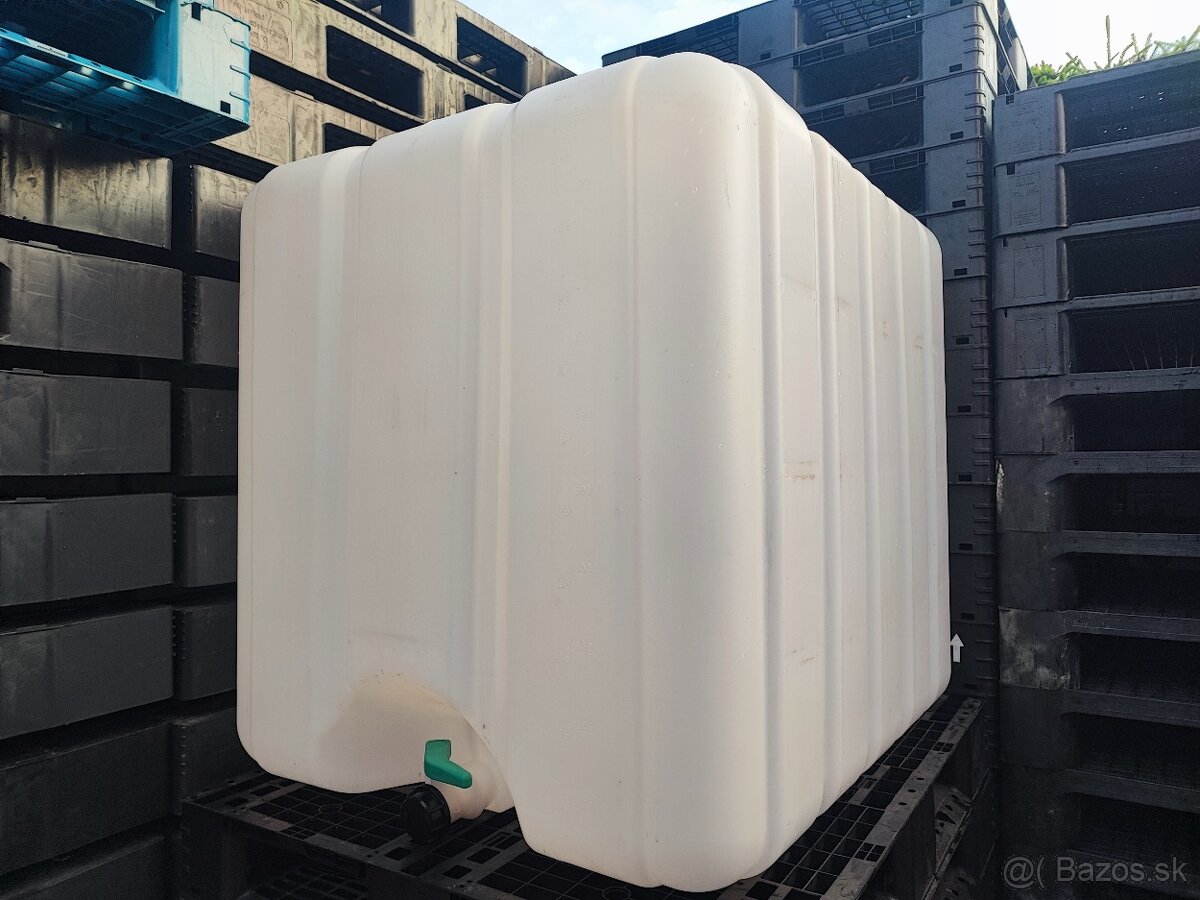 Predám 1000l ibc bublinu nádrž z ibc kontajnera