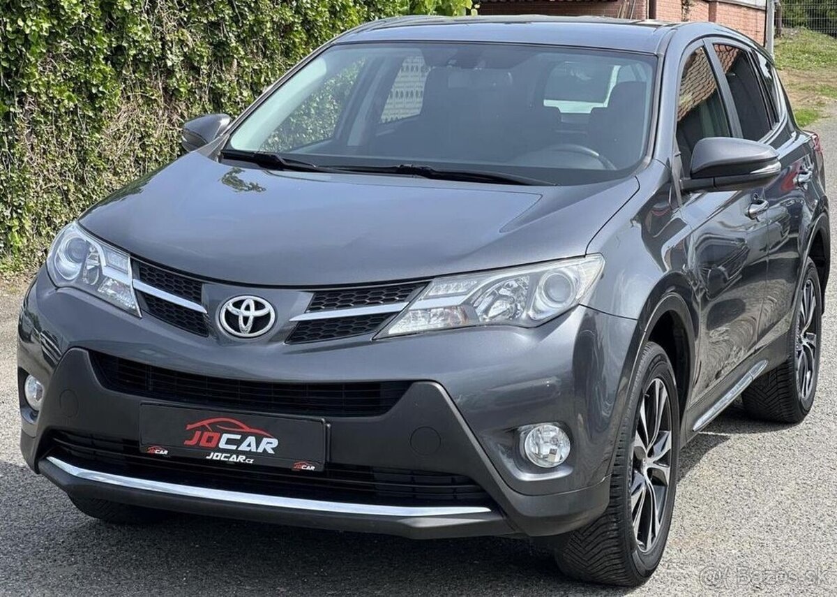 Toyota Rav4 2.0D D4D 4x4 KAMERA TEMPOMAT nafta manuál 91 kw