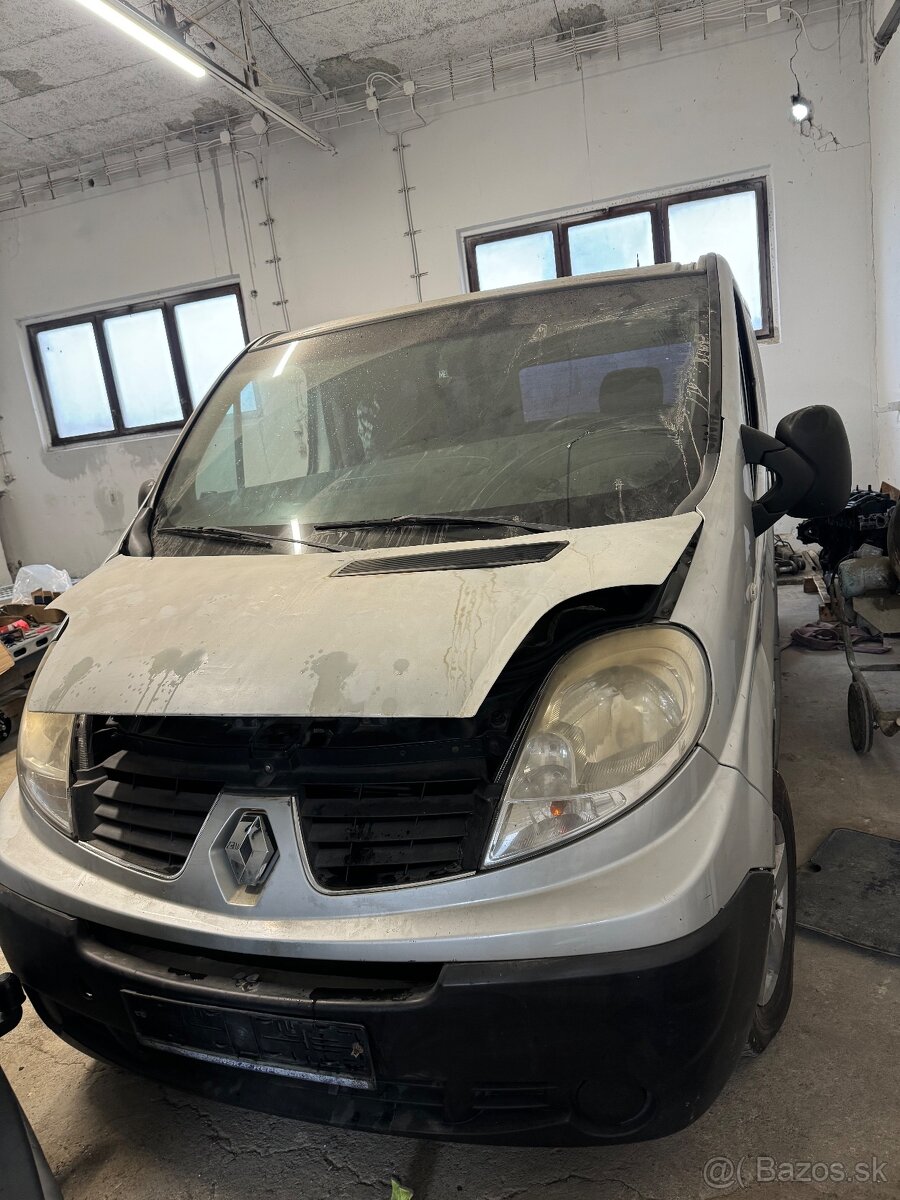 Renault trafic 2.5 dci 107kw nd
