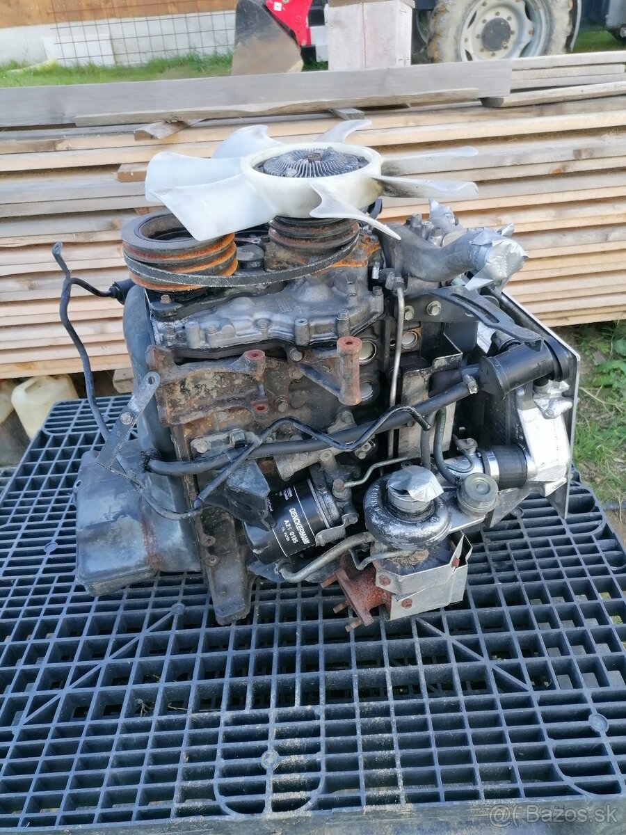 Motor terrano 2.7 230xxx