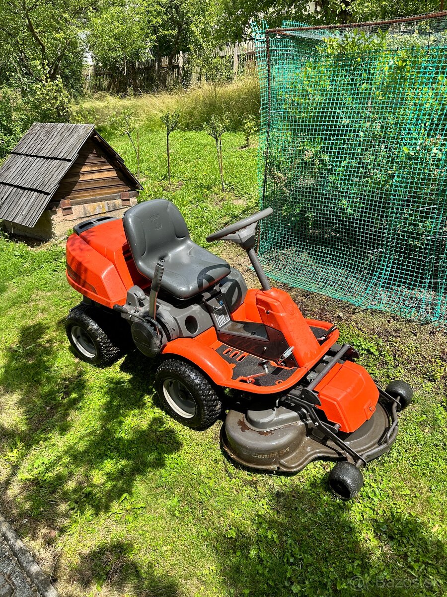 Husqvarna Rider R16C AWD + zberný kôš – výborný stav