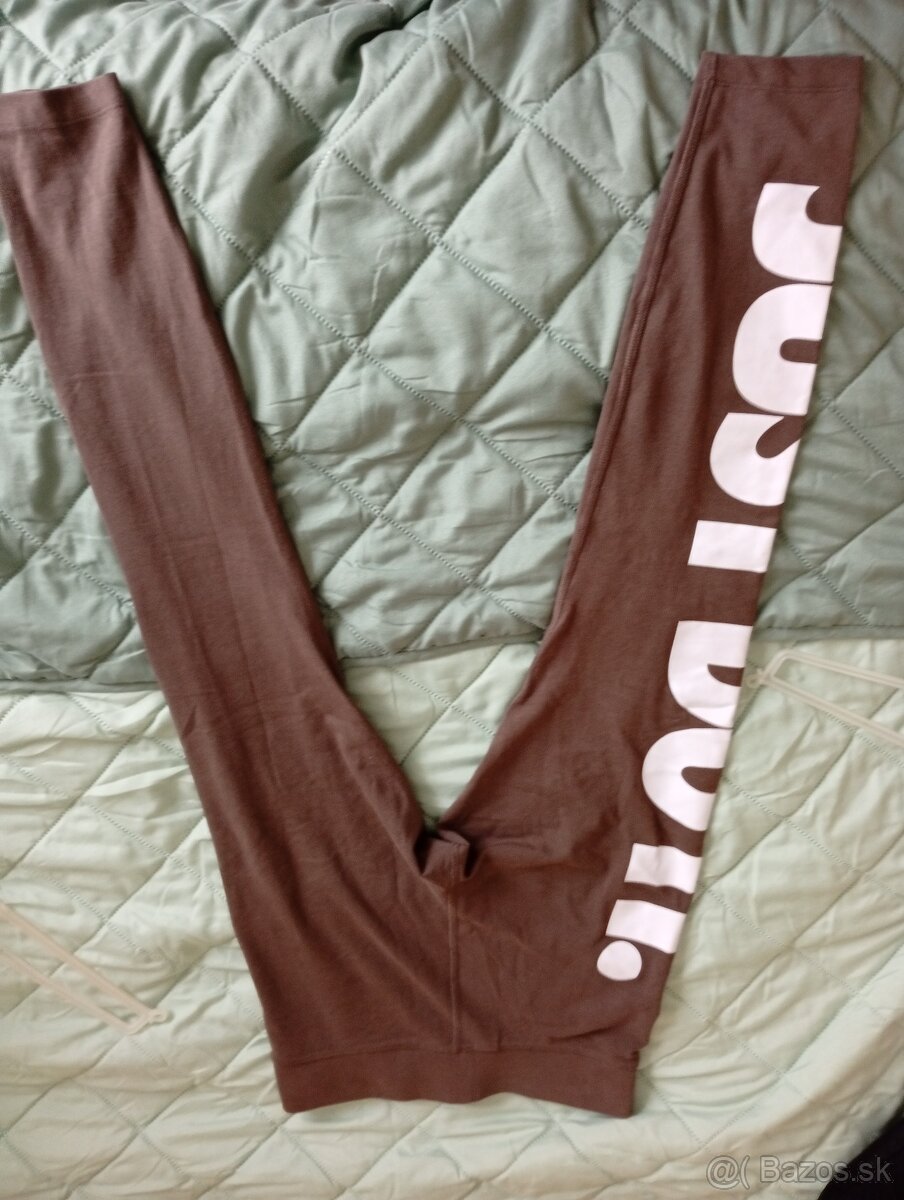 damske leginy Nike