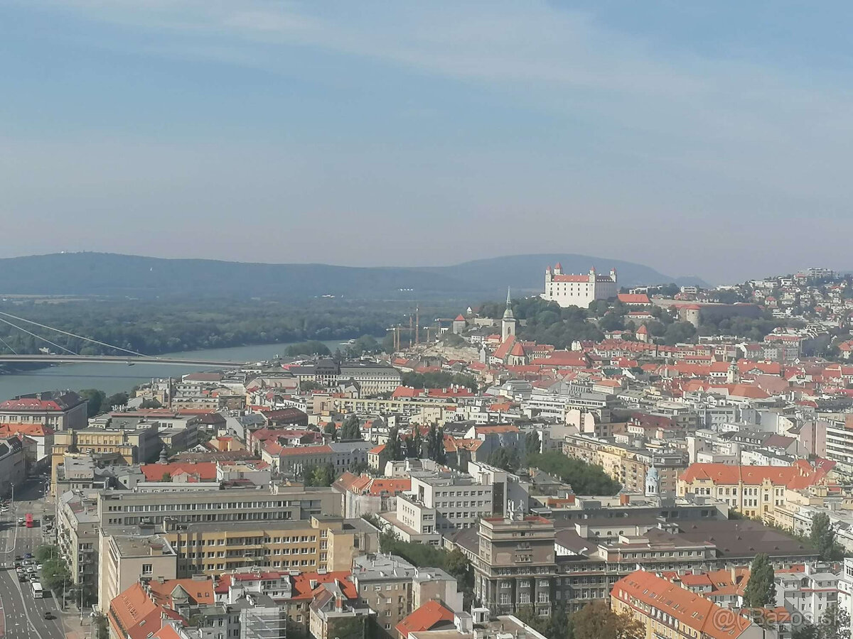 BA I. Na prenájom 2 izbový byt v SKYPARK