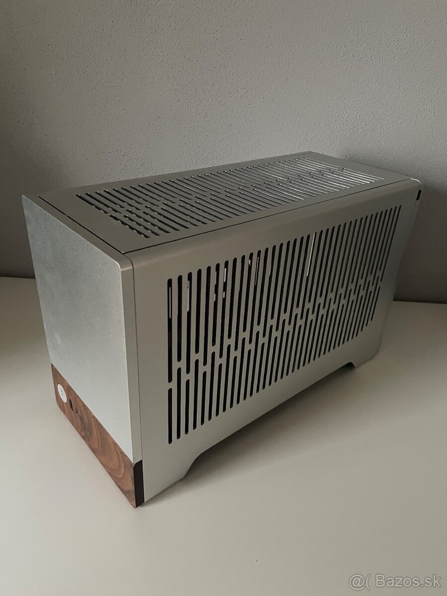 Fractal Design Terra (celohliníková, kompaktná)