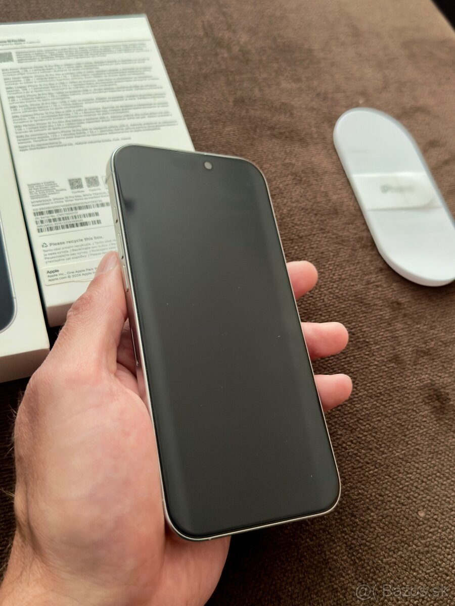 Predám iPhone 16 Pro Max 256GB - Biely