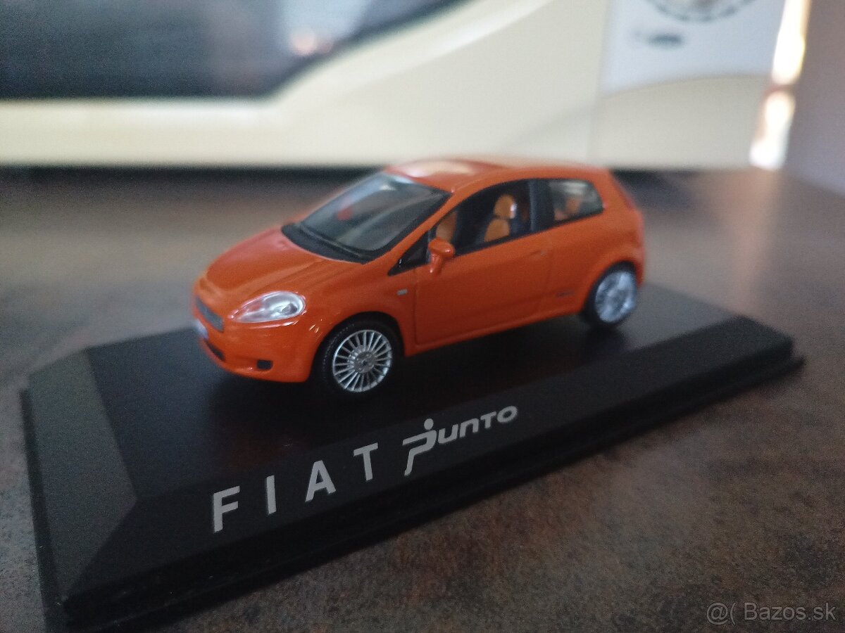 1:43 Fiat Grande Punto