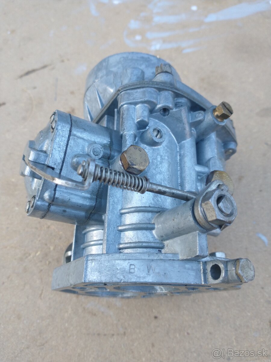 Karburátor, Tatra 603