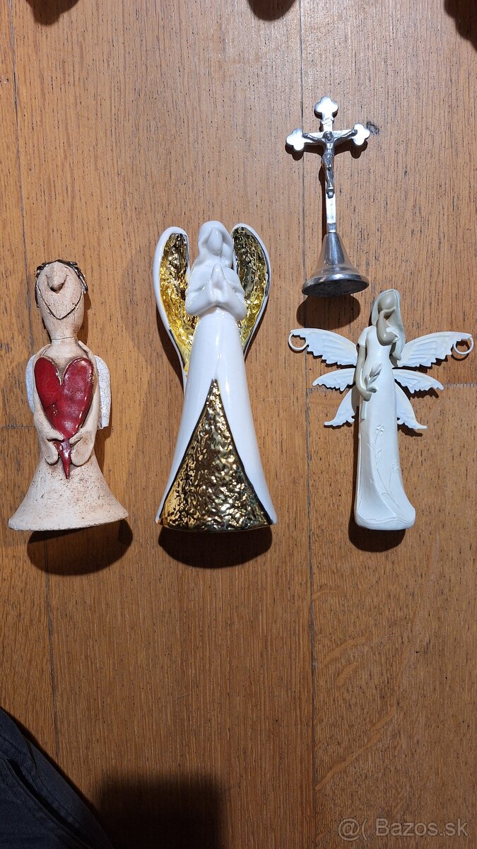 Tri anjelské figúrky + krížik ako darček