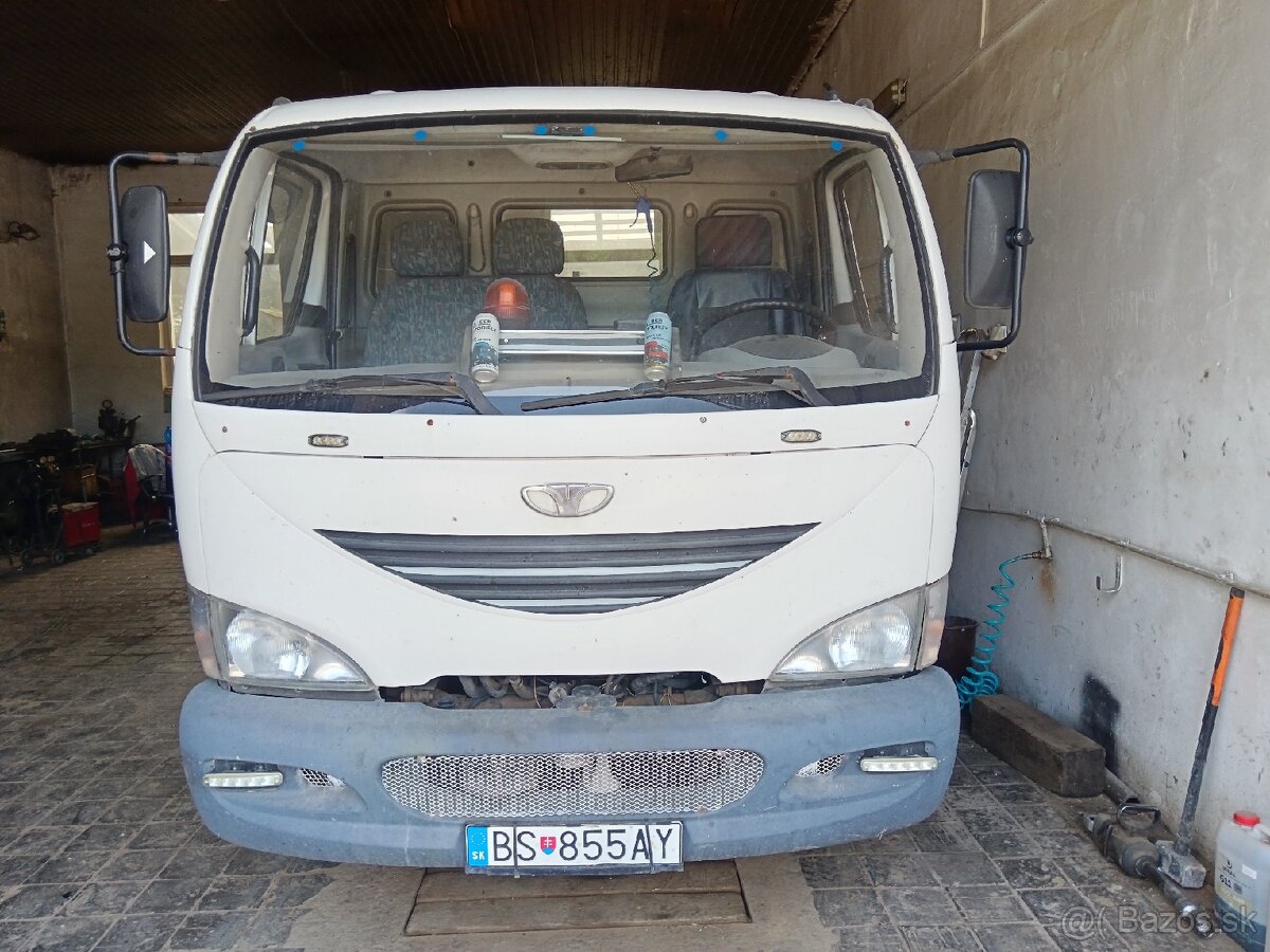 Avia nosič kontajnerov