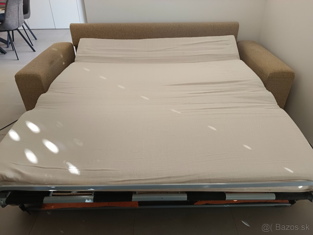 Rozkladacia sedačka