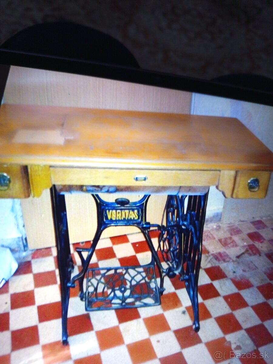 Šijací stroj Veritas