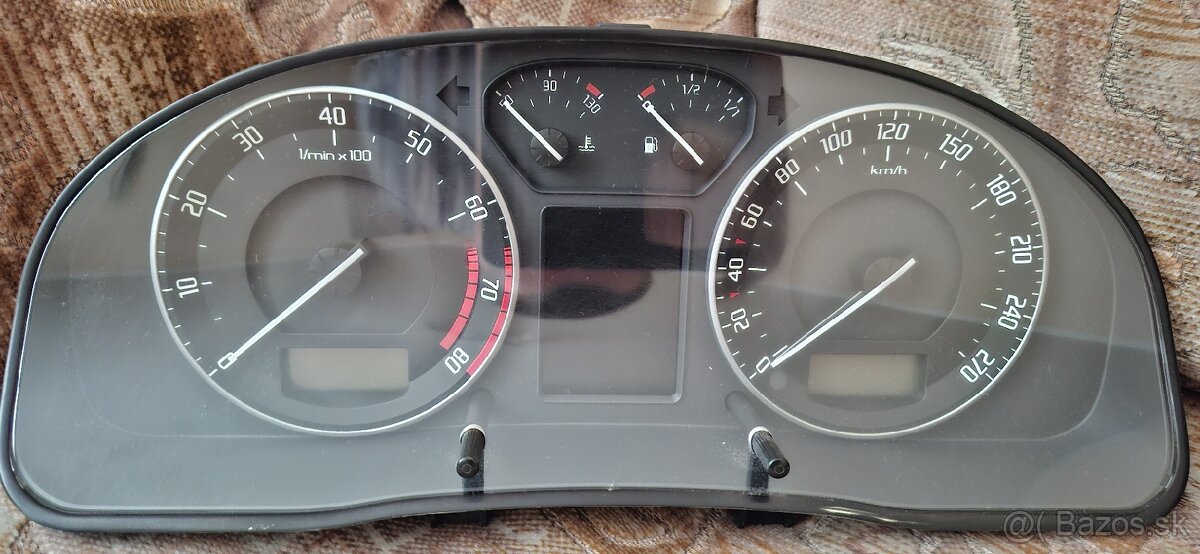 Maxidot budíky Škoda Superb 1 facelift benzín