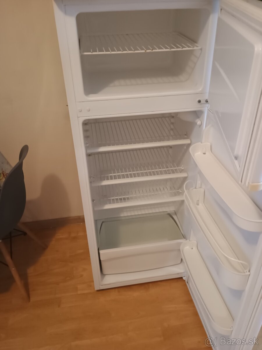 Chladnička s mrazničkou