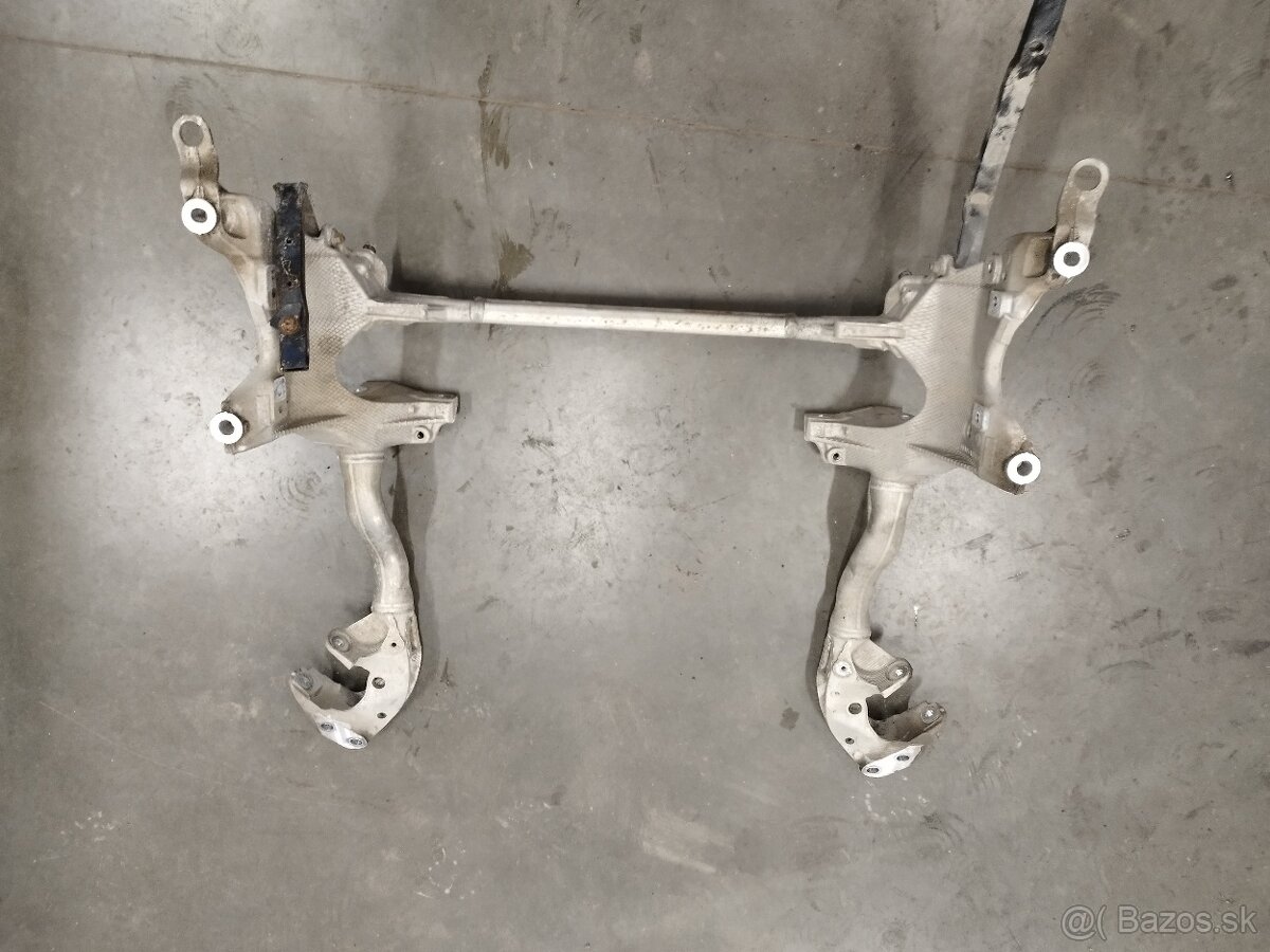 Kúpim napravnicu Audi Q5